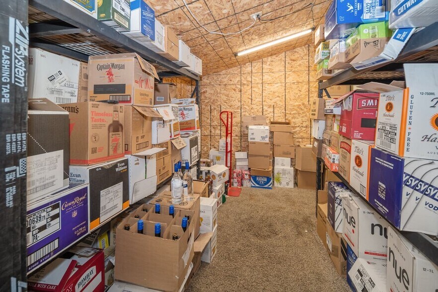 More Photos Of 3585 US-20, Sloansville Freestanding For Sale