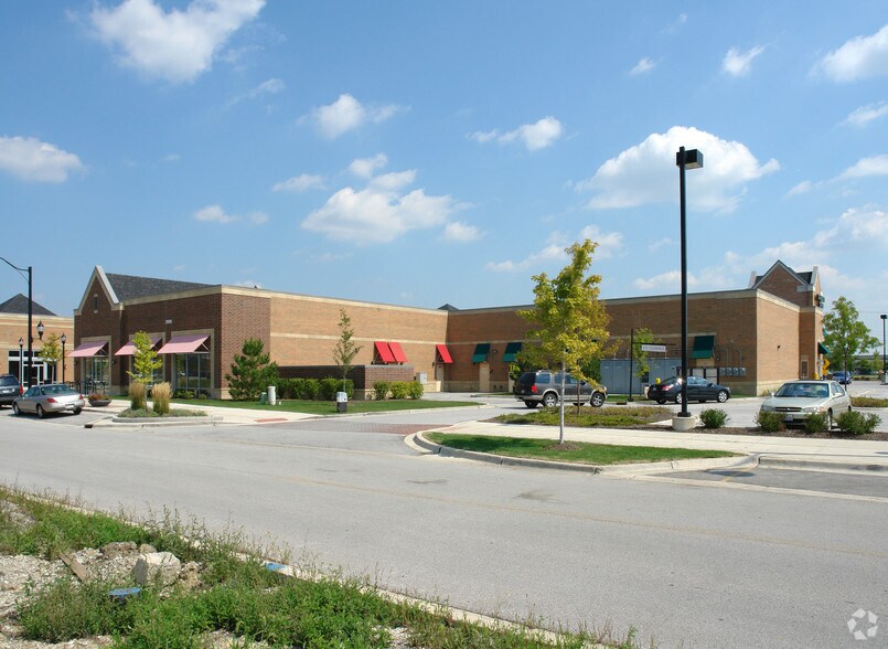 More Photos Of 2775 Showplace Dr, Naperville Unknown For Sale