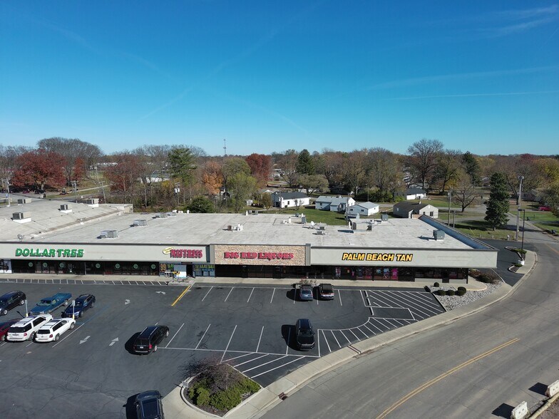 More Photos Of 707 S Madison Ave, Greenwood Unknown For Lease