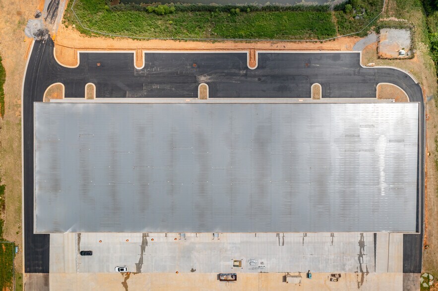 More Photos Of 1033 Cass White Rd NE, Cartersville Distribution For Lease