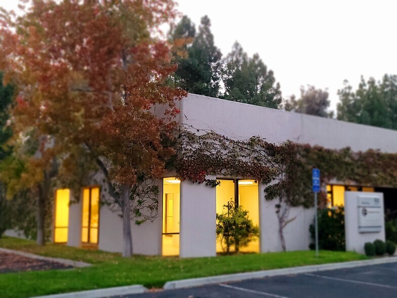 More Photos Of 3350 Scott Blvd, Santa Clara Light Distribution For Lease