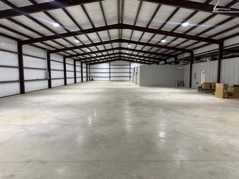 More Photos Of 8946 N FM 1417, Denison Warehouse For Lease