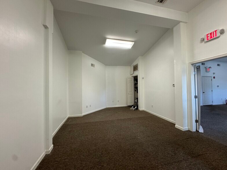 More Photos Of 13 E Catherine St, Nyack Loft Creative Space For Lease