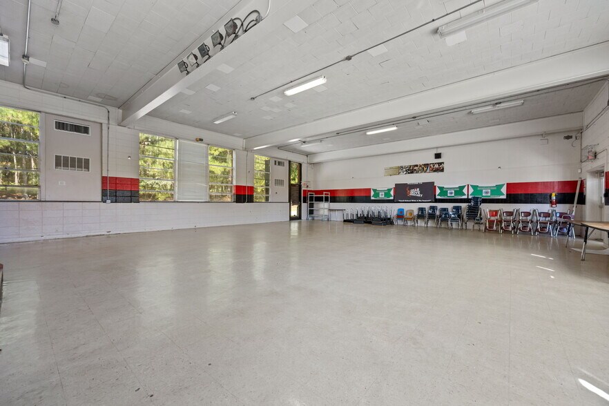 More Photos Of 8967 Cedar Grove School Loop Rd, Nashville Schools For Sale