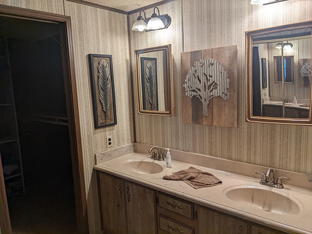 More Photos Of 1902 Avenue C, Cheyenne Industrial For Sale