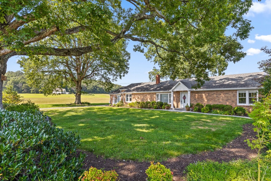 More Photos Of 3872 Brayton Mountain Rd, Graysville Skilled Nursing Facility For Sale