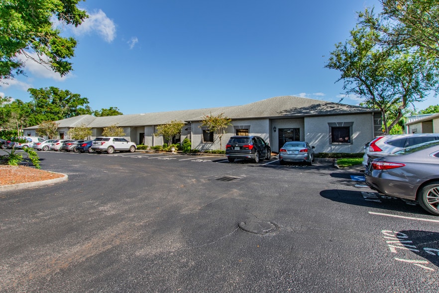More Photos Of 13555 Automobile Blvd, Clearwater Medical For Lease