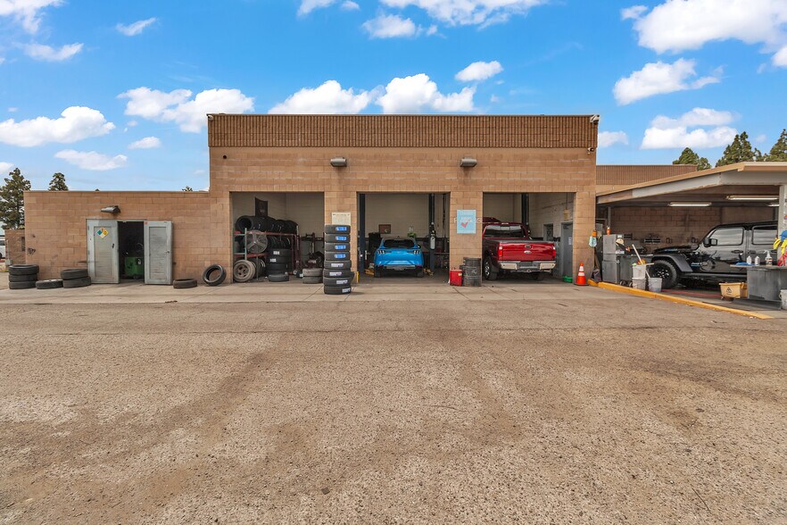 More Photos Of 10325 Central Ave, Montclair Auto Dealership For Lease