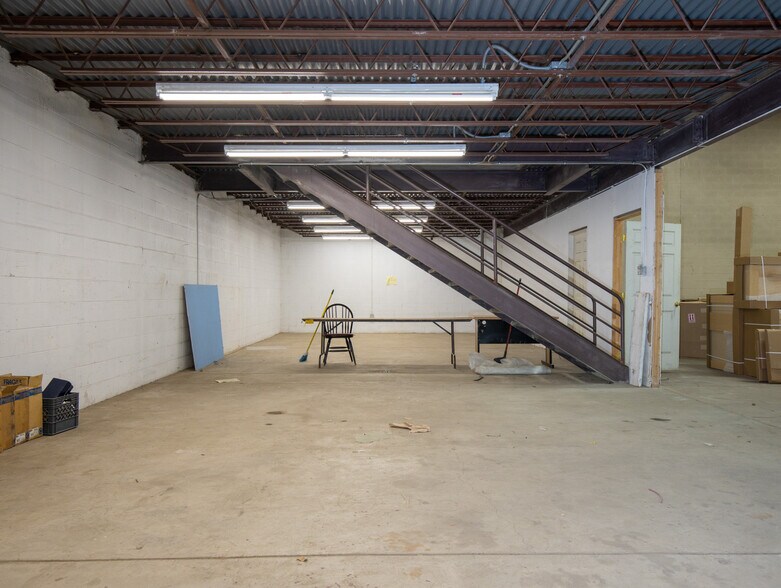 More Photos Of 1400 Santa Fe Dr, Pueblo Unknown For Lease