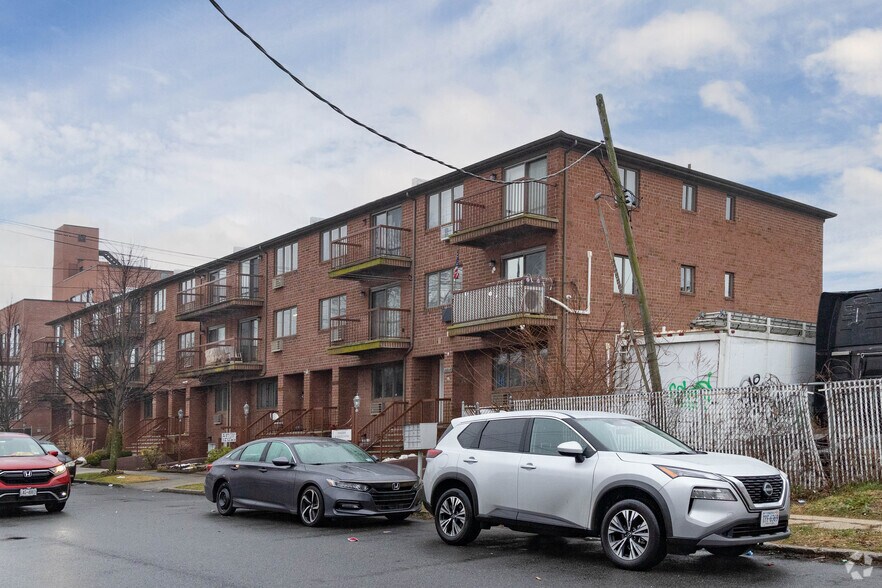 More Photos Of 2214-2226 Kimball St, Brooklyn Apartments For Sale