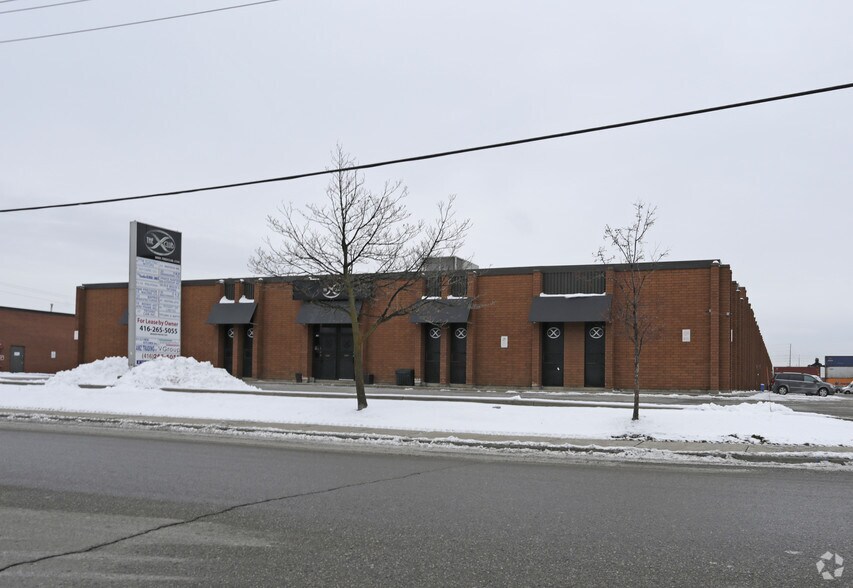 More Photos Of 1625 Sismet Rd, Mississauga Manufacturing For Lease