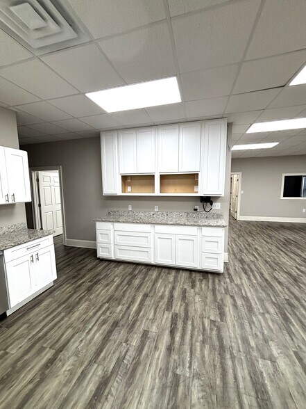 More Photos Of 629 E Forsyth St, Americus Office For Sale