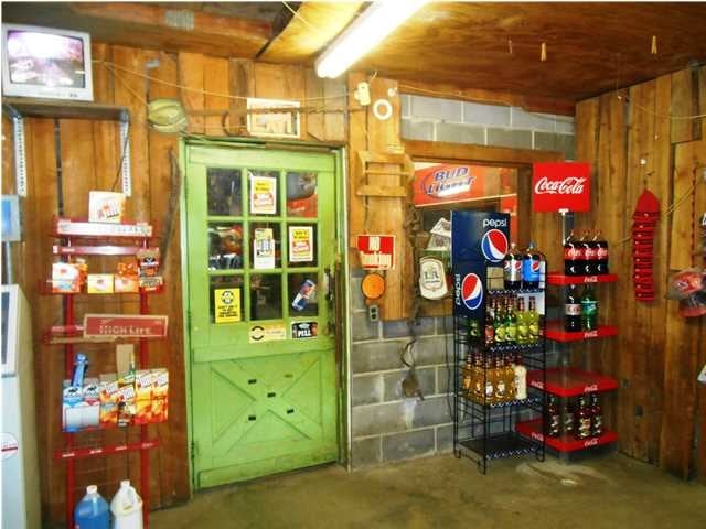 More Photos Of 14860 Moffett Rd, Wilmer Convenience Store For Sale