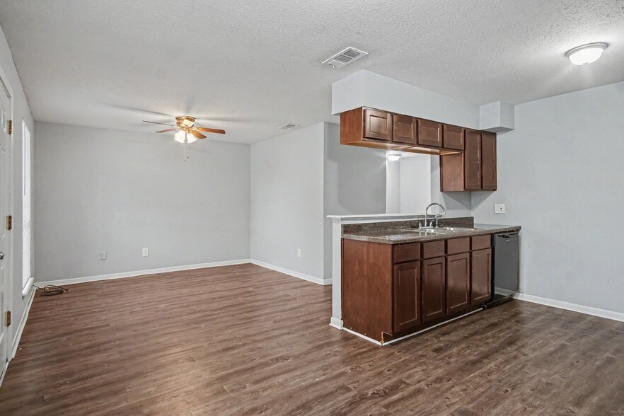 More Photos Of 1205 Avenue A, Katy Apartments For Sale