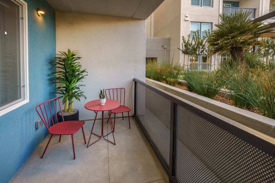 More Photos Of 1910 N Main St, Walnut Creek Apartments For Lease