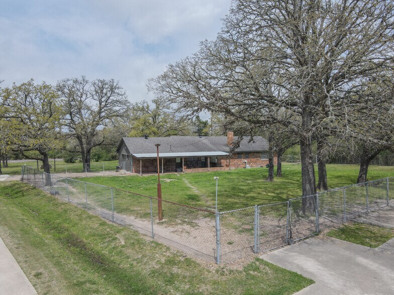 More Photos Of 11184 Dan Williams Ln, College Station Warehouse For Sale