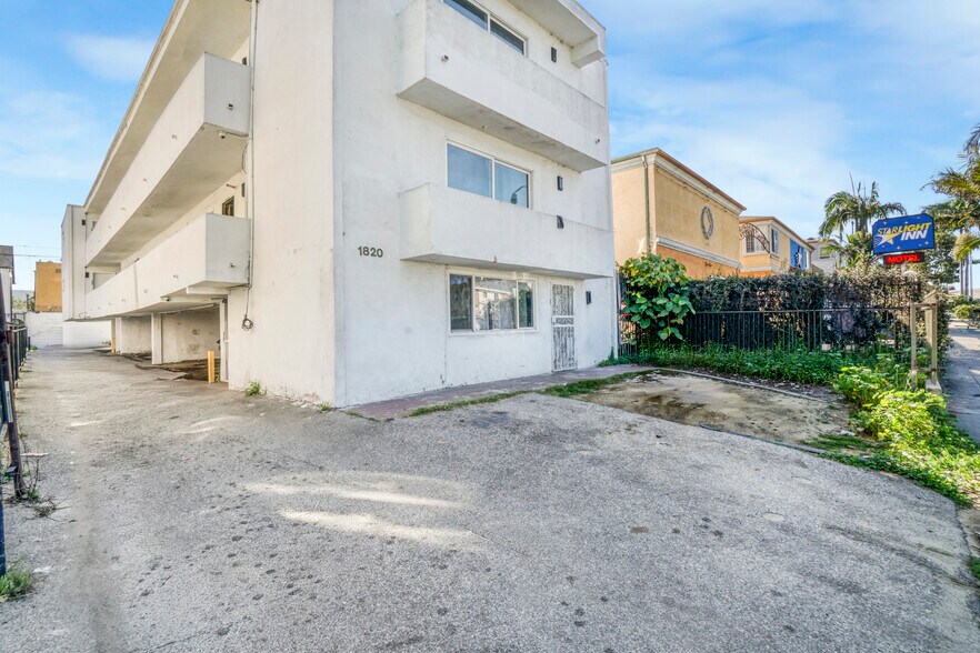 More Photos Of 1820 S La Brea Ave, Los Angeles Apartments For Sale