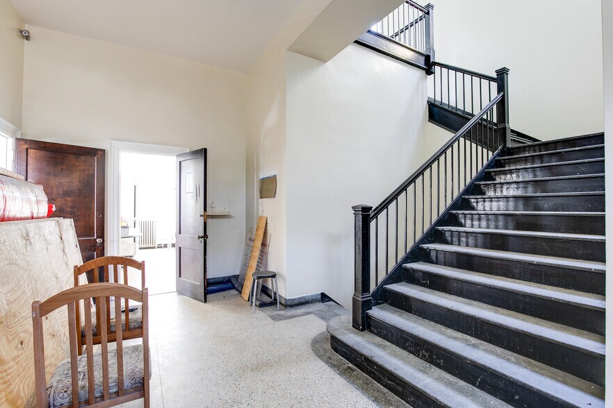 More Photos Of 520 N 25th St, Richmond Lodge Meeting Hall For Sale