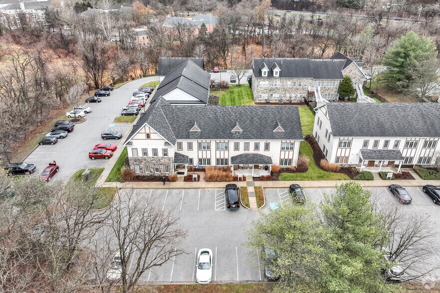 More Photos Of 5130-5136 Dorsey Hall Dr, Ellicott City Office For Lease