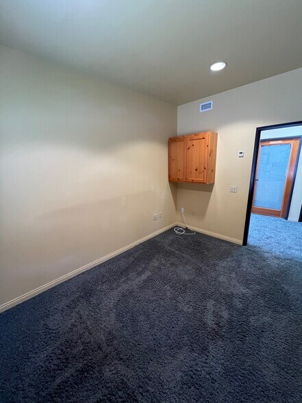 More Photos Of 42718 Moonridge Rd, Big Bear Lake Office For Sale