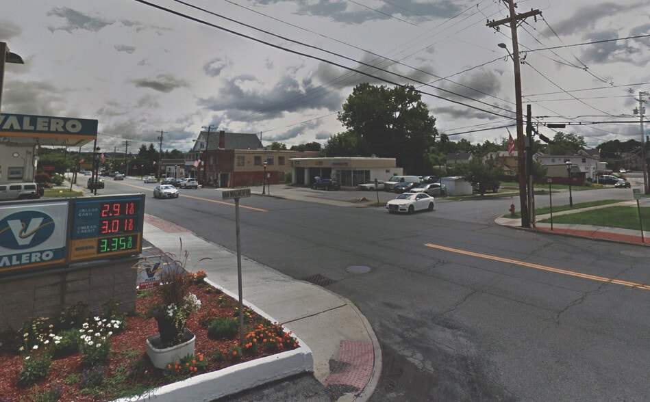 More Photos Of 816 Main St, Poughkeepsie Service Station For Sale