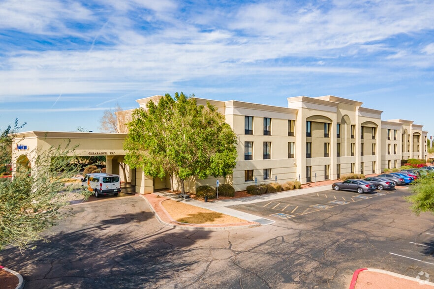 Primary Photo Of 5152 W Latham St, Phoenix Hotel For Sale