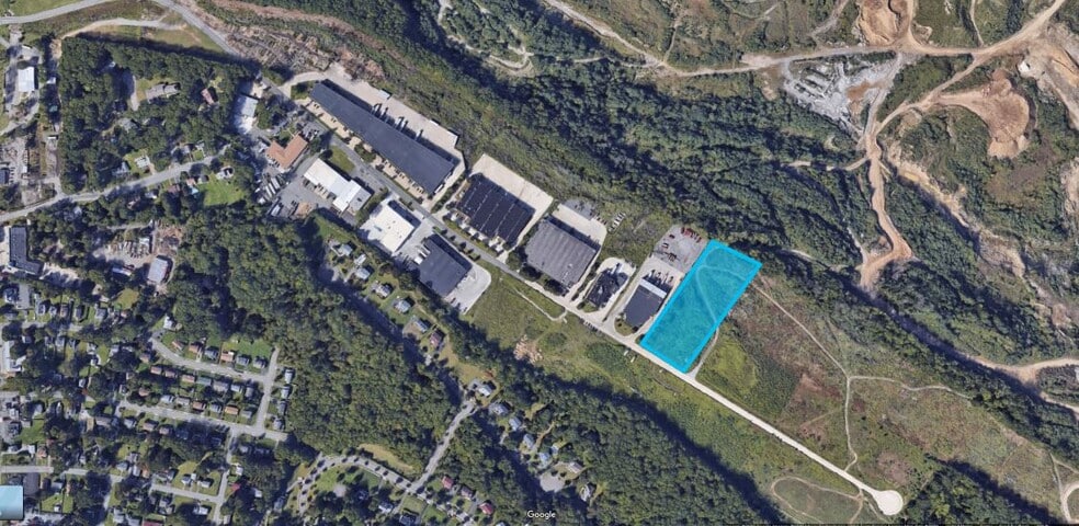 More Photos Of 118 Iron Mountain Rd, Mine Hill Warehouse For Lease
