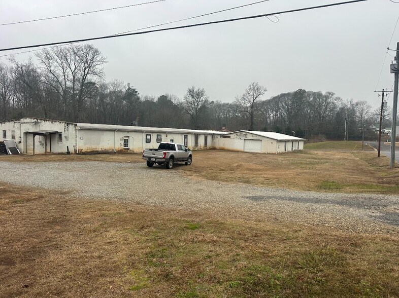 More Photos Of 530 Sims St, Maysville Flex For Sale