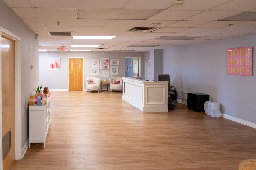 More Photos Of 123 Watford Park Way Dr, Canton Warehouse For Lease