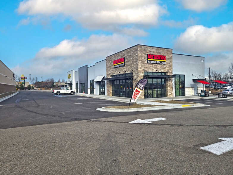 More Photos Of 1255 N Happy Valley Rd, Nampa Restaurant For Sale