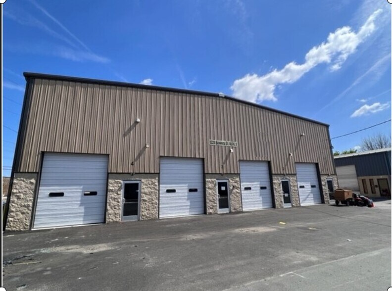 More Photos Of 1207 E 12th St, Wilmington Industrial For Lease