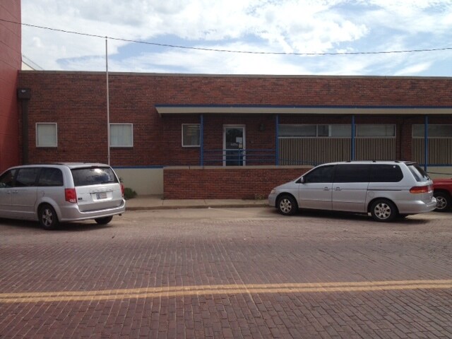 More Photos Of 310 S Chickasaw St, Pauls Valley Medical For Lease