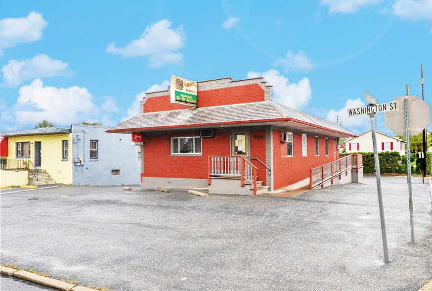 Primary Photo Of 954 Pembroke Rd, Bethlehem Restaurant For Sale