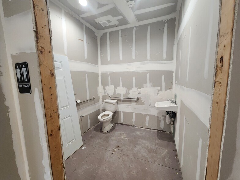 More Photos Of 2641 Fruitville Rd 0, Sarasota Medical For Sale