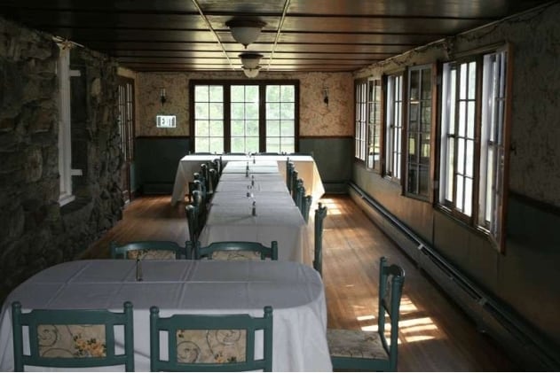 More Photos Of 885 Washington Mountain Rd, Washington Hotel For Sale