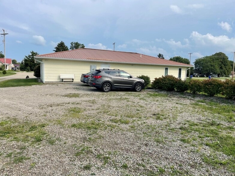 More Photos Of 290 N 2nd St, Frankfort Restaurant For Sale