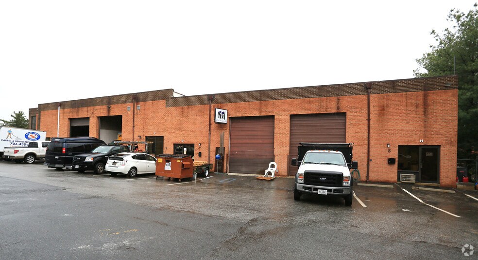 More Photos Of 7631 Fullerton Rd, Springfield Warehouse For Lease