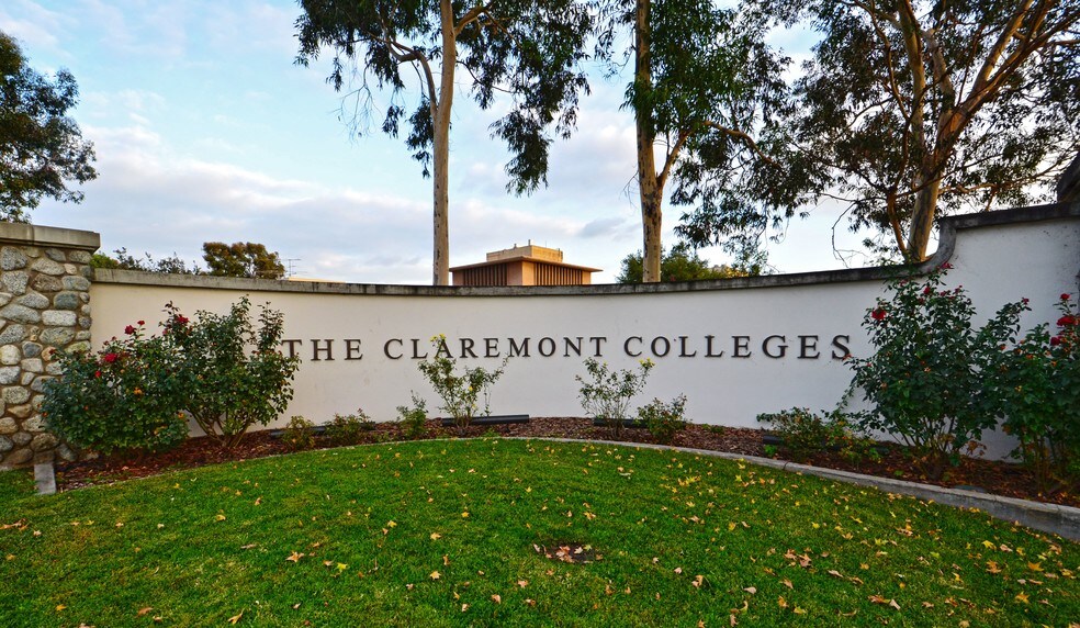 More Photos Of 1258-1262 Harvard Ave, Claremont Medical For Lease