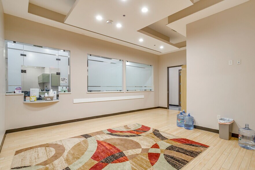 More Photos Of 221 Regency Pky, Mansfield Medical For Lease