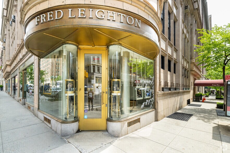 More Photos Of 45 E 66th St, New York Apartments For Lease