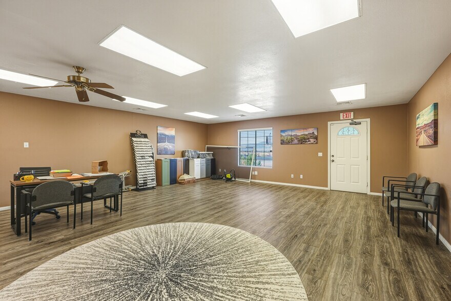 More Photos Of 1941 NV-160, Pahrump Office For Sale