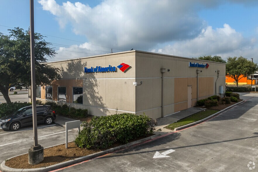 More Photos Of 18603 Kuykendahl Rd, Spring Freestanding For Lease