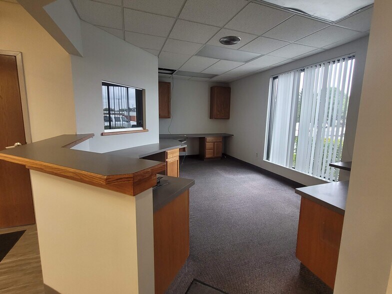 More Photos Of 5797 Beechcroft Rd, Columbus Medical For Lease