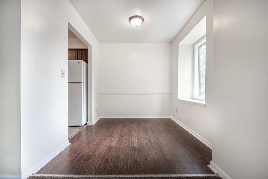 More Photos Of 261 Beattie Ave, Lockport Apartments For Sale