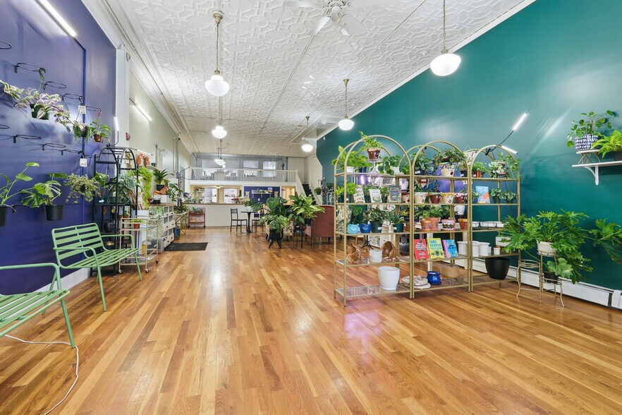 More Photos Of 284 High St, Holyoke Storefront Retail Residential For Sale