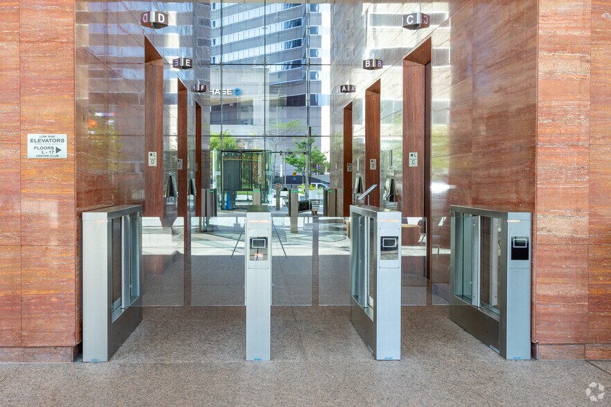 More Photos Of 100 Light St, Baltimore Office For Lease