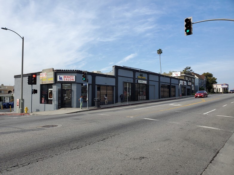 More Photos Of 4800-4814 Melrose Ave, Los Angeles Storefront For Lease