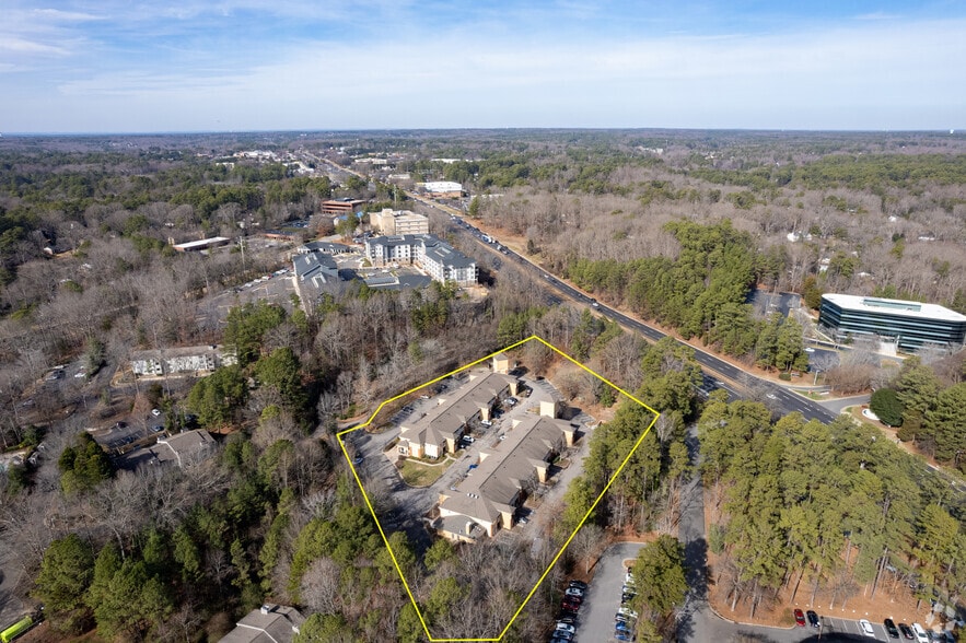 More Photos Of 4810 Bluestone Dr, Raleigh Hotel For Sale