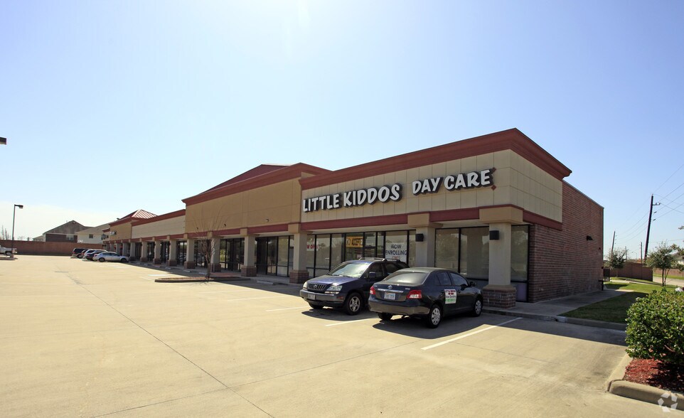 More Photos Of 11420 Dairy Ashford, Sugar Land Unknown For Lease