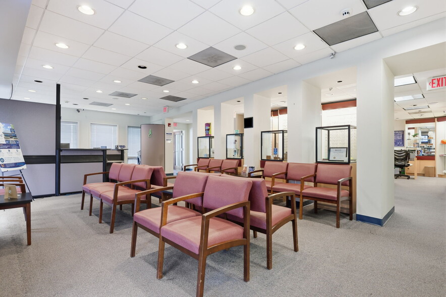 More Photos Of 1568 Woodbourne Rd, Levittown Office For Sale